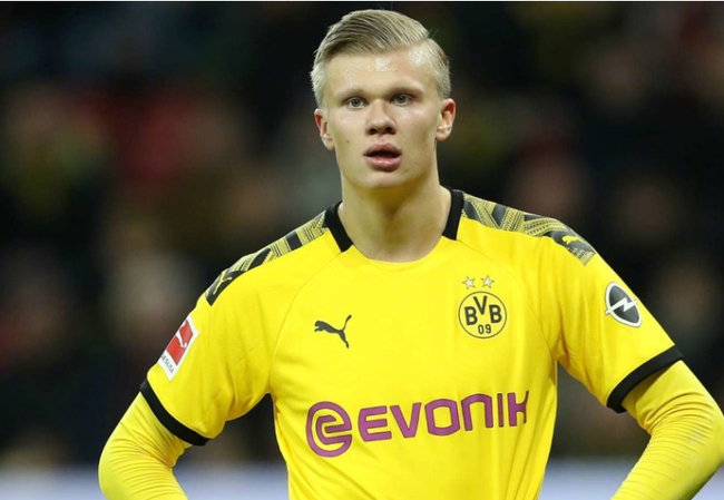 《庄园领主》AI禁令：拒绝签约使用AI工作室