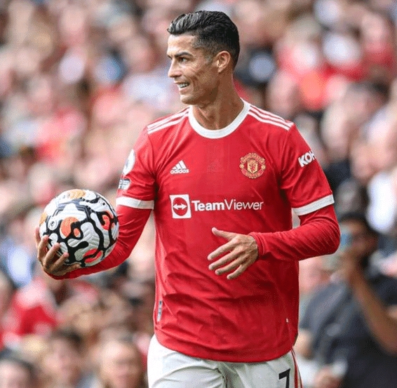 东契奇空砍38+10+10文班亚马16+14 湖人不敌马刺