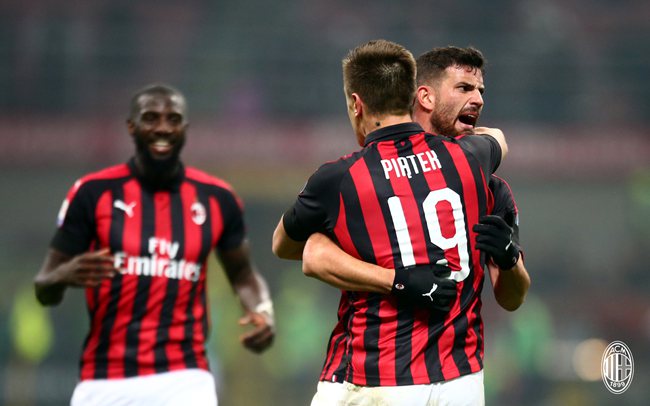 美媒支招湖人交易29+8球星，里夫斯成主要筹码，还送三将+首轮？