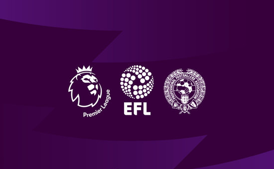 长青十六载，如今他们想让00后对2000年前的人共情