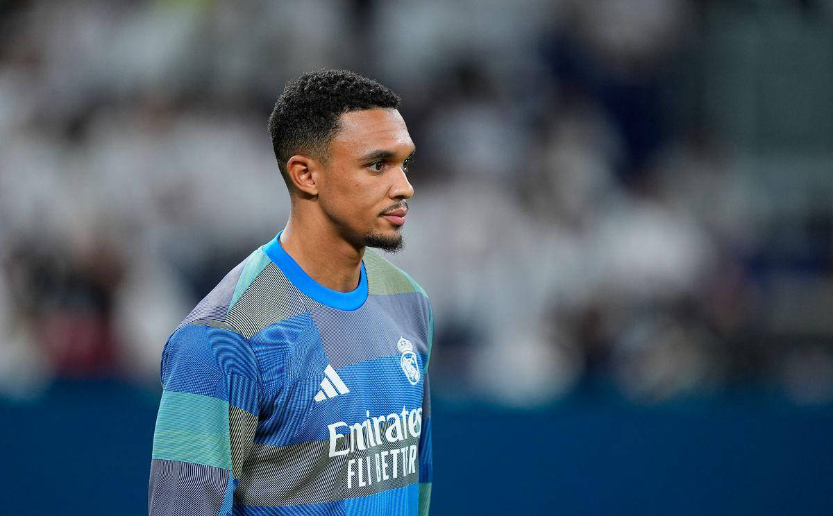 [国内足球]加布里埃尔横敲 蒯纪闻跟进打门得手