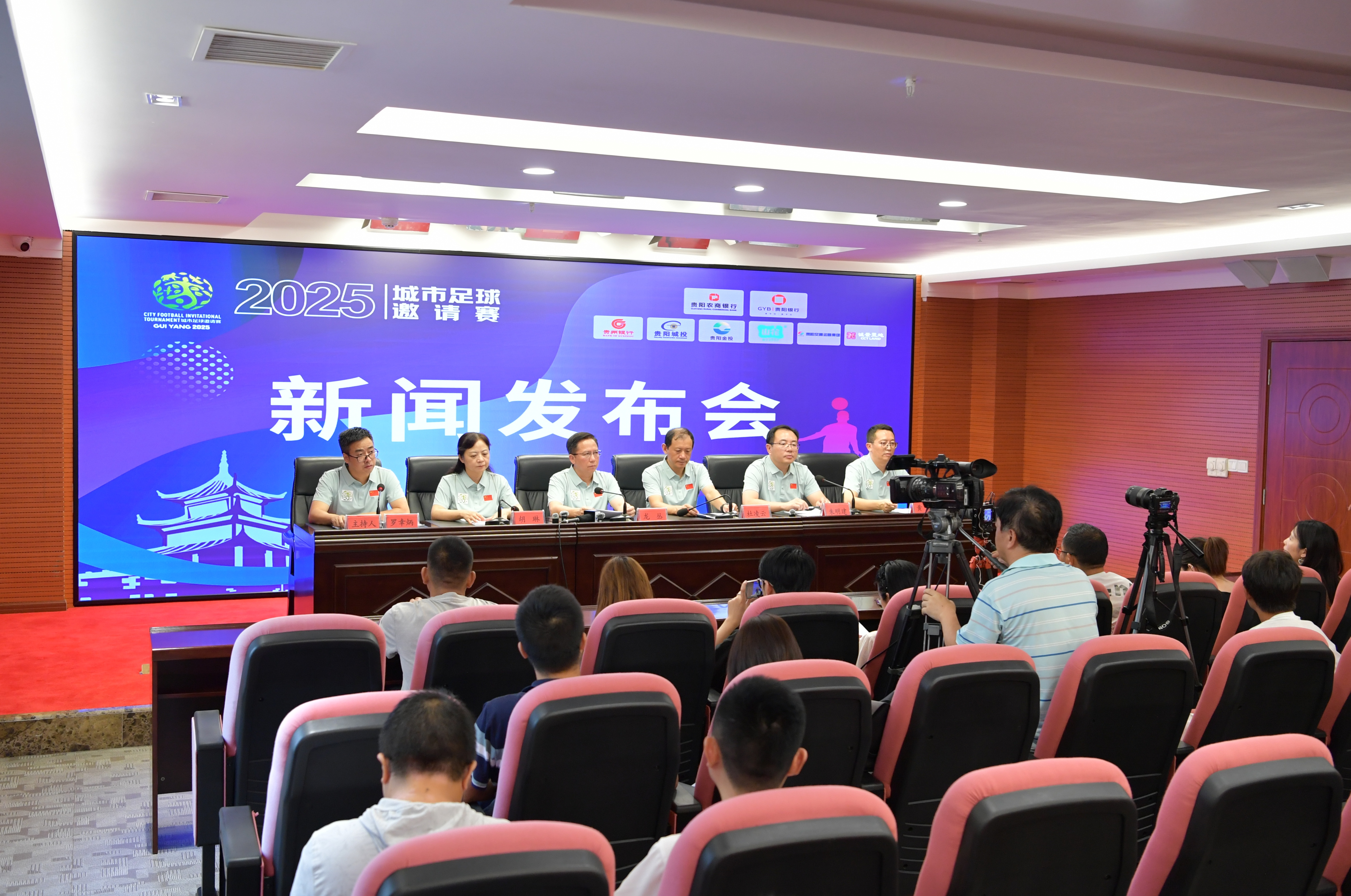 切尔西瞄准马竞神锋，1.5亿欧元强攻阿根廷冠军阿尔瓦雷斯